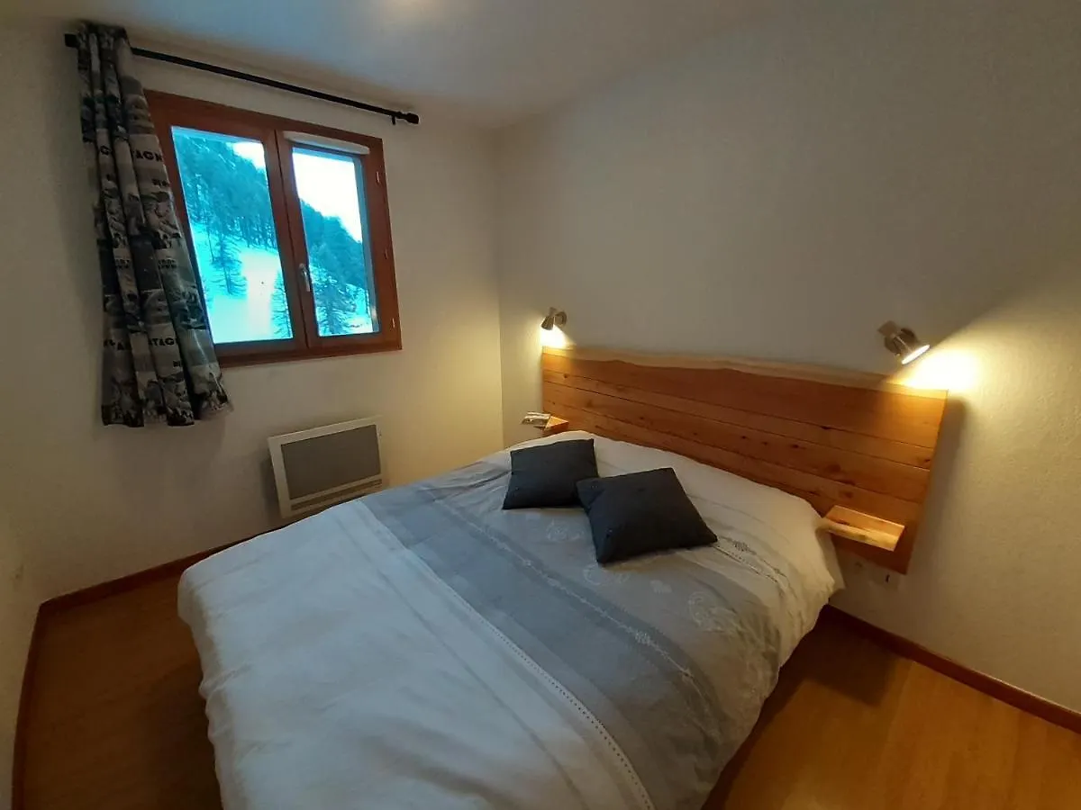 Appartement Au Pied Des Pistes A Molines En Queyras Apartment Molines-en-Queyras